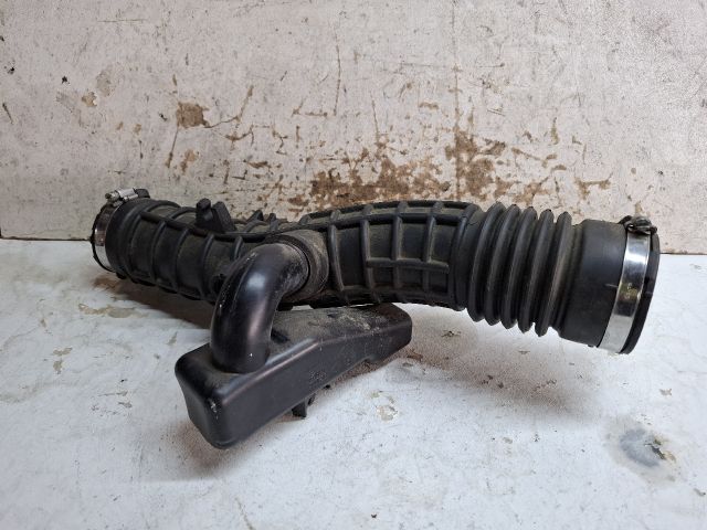 bontott DACIA DUSTER Légbeömlő Cső