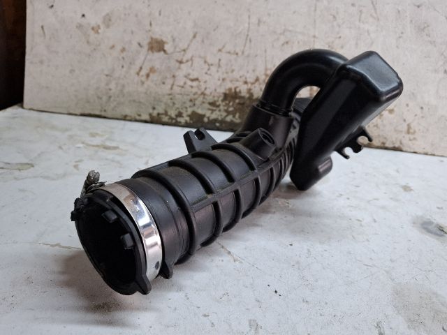 bontott DACIA DUSTER Légbeömlő Cső