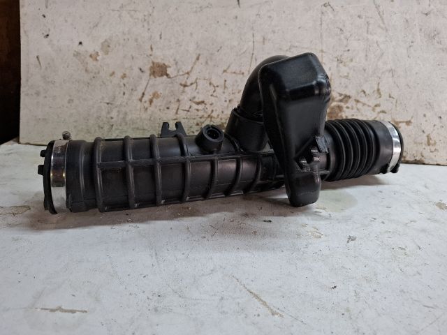 bontott DACIA DUSTER Légbeömlő Cső