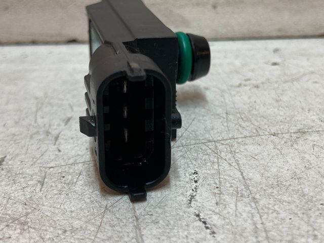 bontott DACIA DUSTER Turbó Vákum Szelep