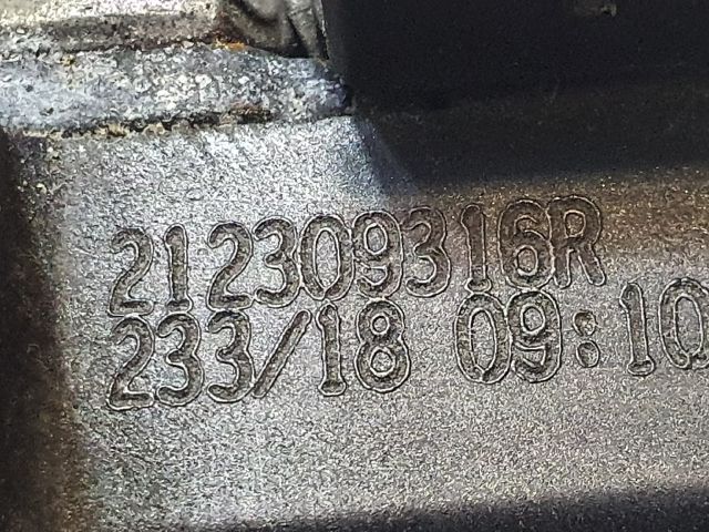 bontott DACIA DUSTER Vízpumpa