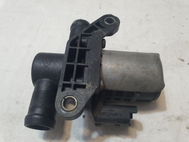 bontott DACIA DUSTER Vízpumpa