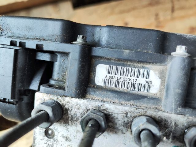 bontott DACIA DUSTER ABS Kocka