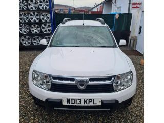 bontott DACIA DUSTER Bal első Csonkállvány