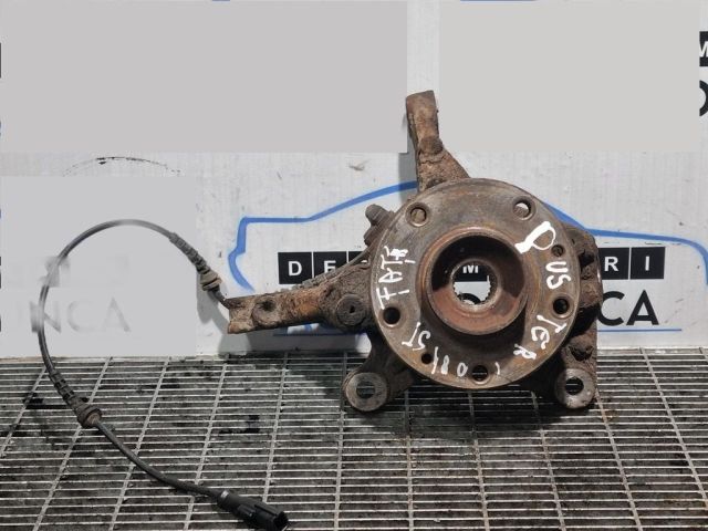 bontott DACIA DUSTER Bal első Csonkállvány