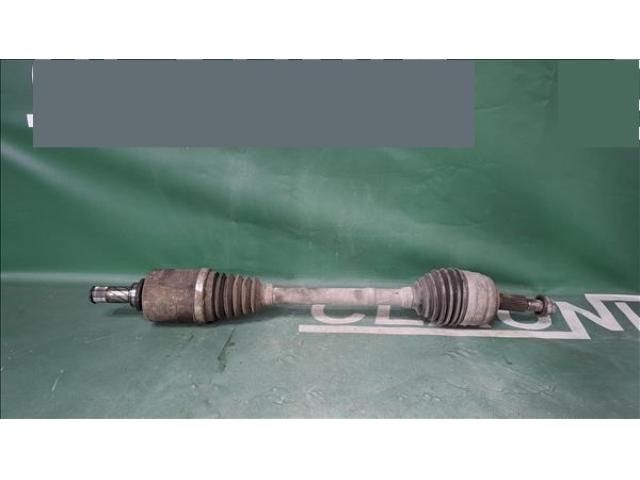 bontott DACIA DUSTER Bal Féltengely