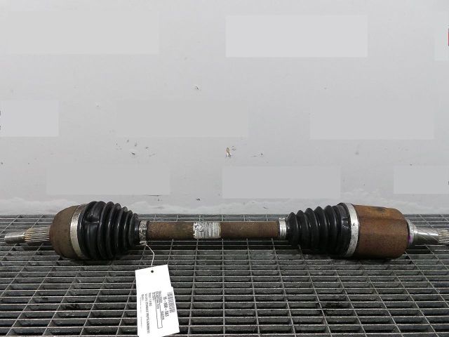 bontott DACIA DUSTER Bal Féltengely