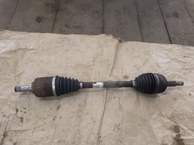 bontott DACIA DUSTER Bal Féltengely