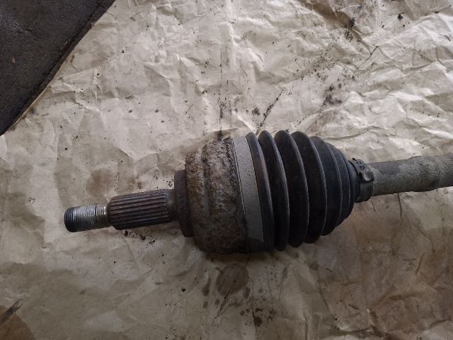 bontott DACIA DUSTER Bal Féltengely