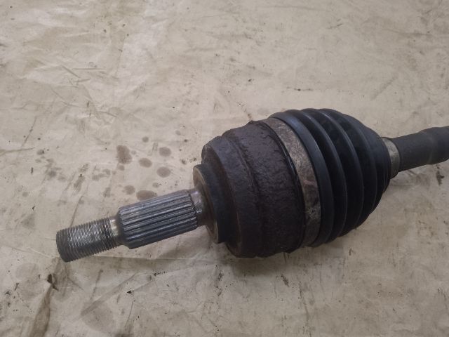 bontott DACIA DUSTER Bal Féltengely