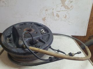 bontott DACIA DUSTER Bal hátsó Kerékagy