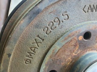 bontott DACIA DUSTER Bal hátsó Kerékagy