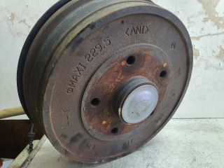 bontott DACIA DUSTER Bal hátsó Kerékagy