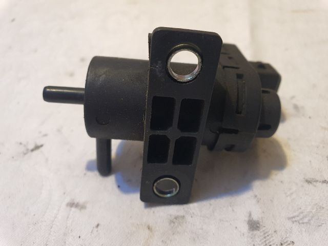 bontott DACIA DUSTER EGR / AGR Vákum Szelep