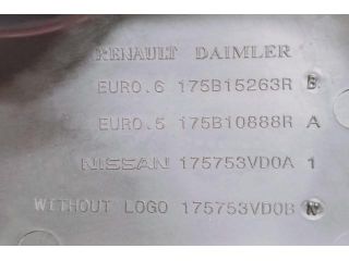 bontott DACIA DUSTER Felső Motorburkolat