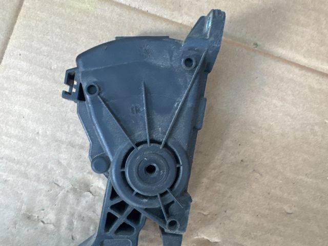 bontott DACIA DUSTER Gázpedál (Elektromos)