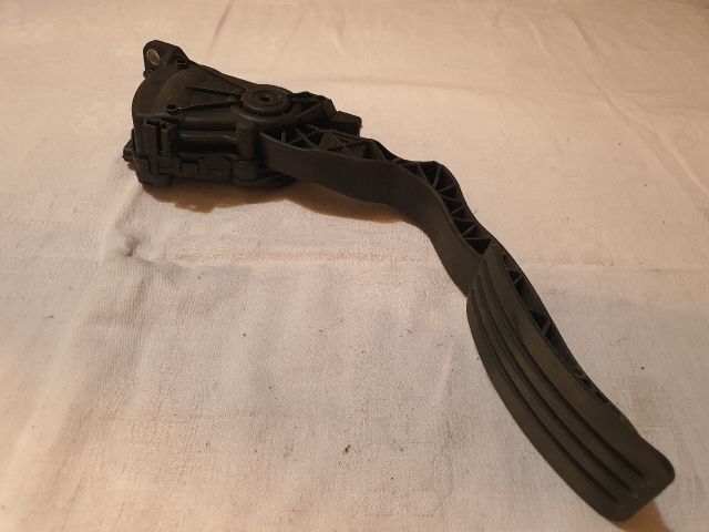 bontott DACIA DUSTER Gázpedál (Elektromos)