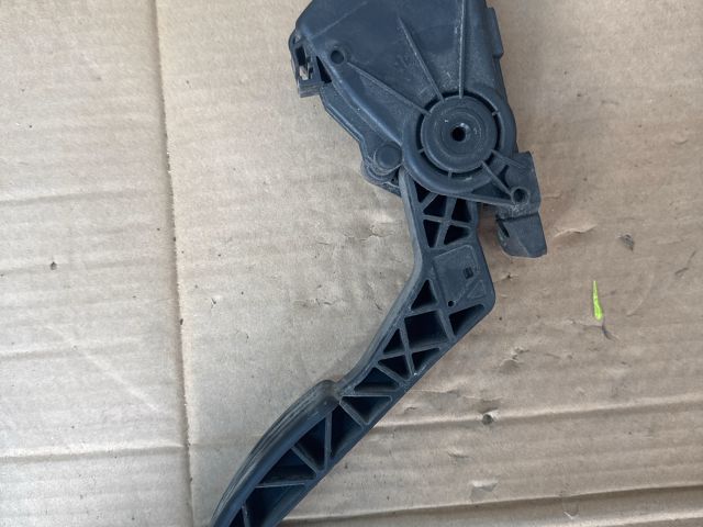 bontott DACIA DUSTER Gázpedál (Elektromos)