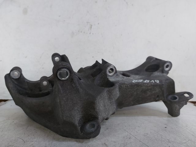 bontott DACIA DUSTER Generátor Tartó Bak