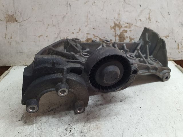 bontott DACIA DUSTER Generátor Tartó Bak