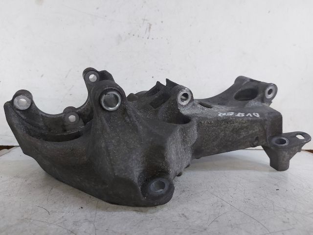 bontott DACIA DUSTER Generátor Tartó Bak