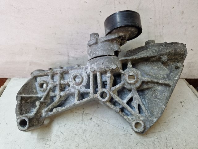 bontott DACIA DUSTER Generátor Tartó Bak