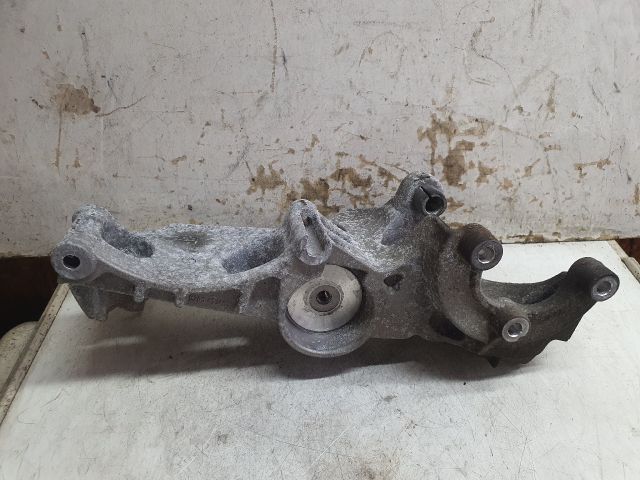 bontott DACIA DUSTER Generátor Tartó Bak