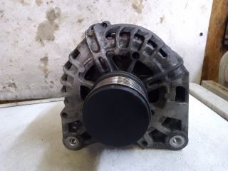 bontott DACIA DUSTER Generátor