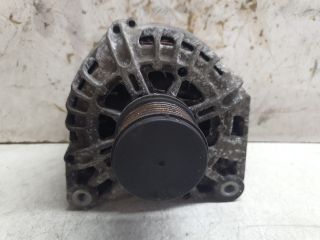 bontott DACIA DUSTER Generátor