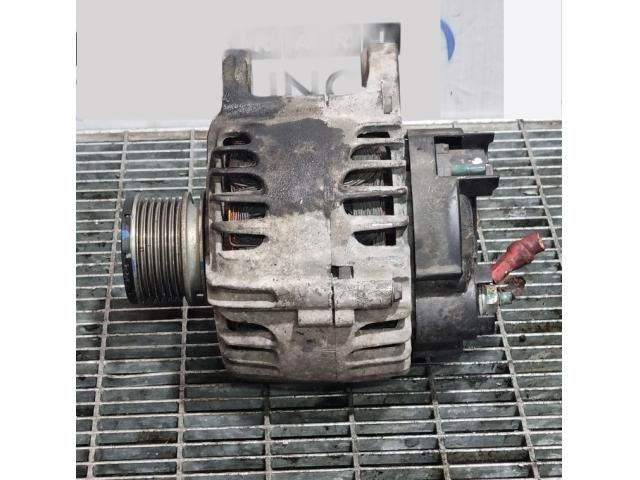 bontott DACIA DUSTER Generátor