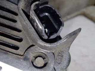 bontott DACIA DUSTER Generátor