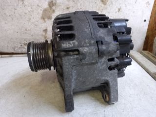 bontott DACIA DUSTER Generátor