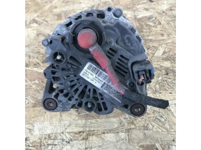 bontott DACIA DUSTER Generátor