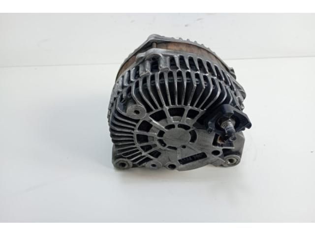 bontott DACIA DUSTER Generátor