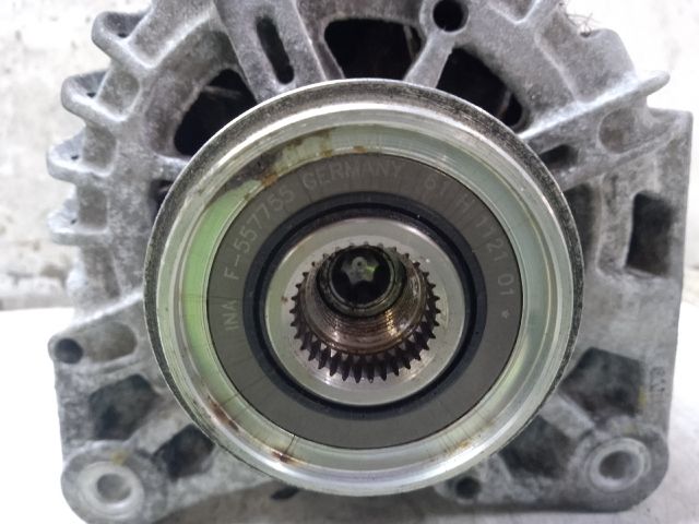 bontott DACIA DUSTER Generátor