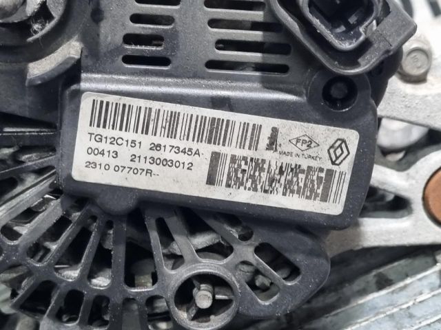 bontott DACIA DUSTER Generátor