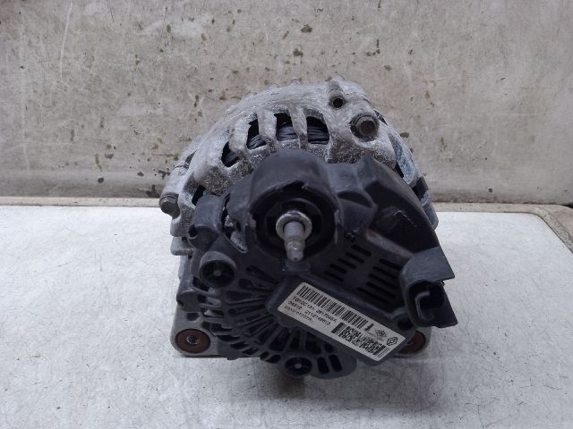 bontott DACIA DUSTER Generátor