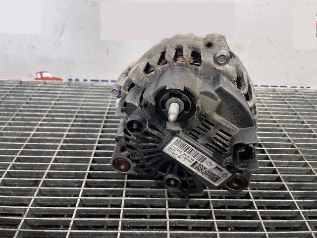 bontott DACIA DUSTER Generátor