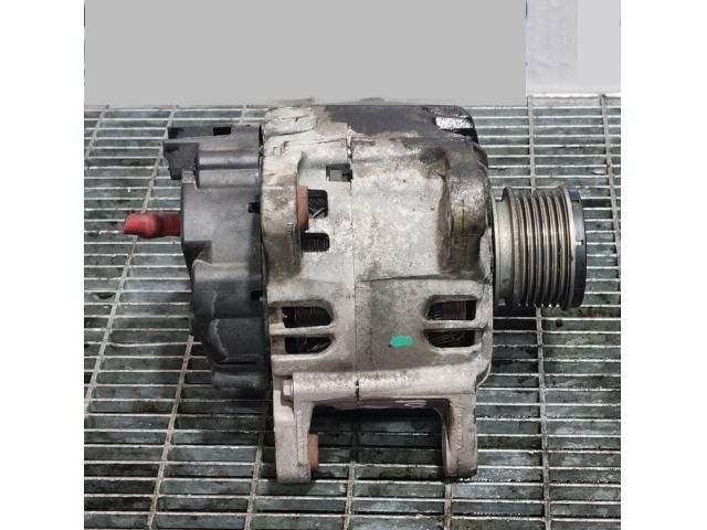 bontott DACIA DUSTER Generátor