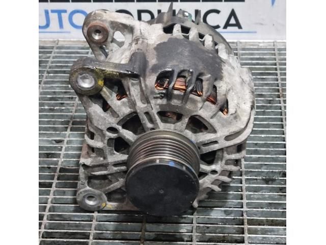 bontott DACIA DUSTER Generátor