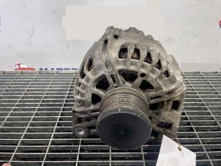 bontott DACIA DUSTER Generátor