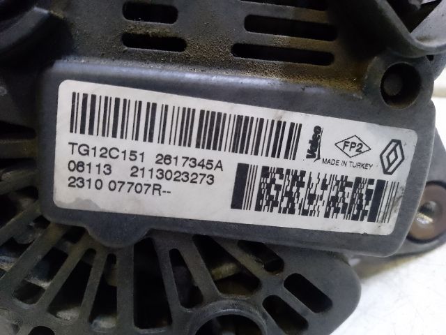 bontott DACIA DUSTER Generátor