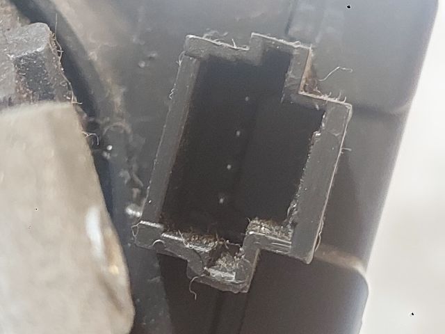 bontott DACIA DUSTER Gyújtáskapcsoló Házzal