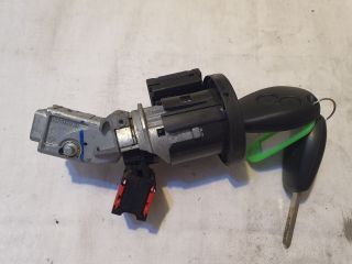 bontott DACIA DUSTER Gyújtáskapcsoló Házzal