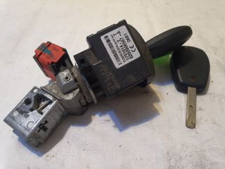 bontott DACIA DUSTER Gyújtáskapcsoló Házzal