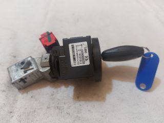 bontott DACIA DUSTER Gyújtáskapcsoló Házzal