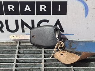 bontott DACIA DUSTER Gyújtáskapcsoló