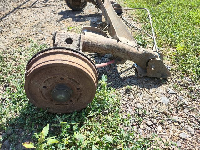 bontott DACIA DUSTER Hátsó Híd (Dobfékes)