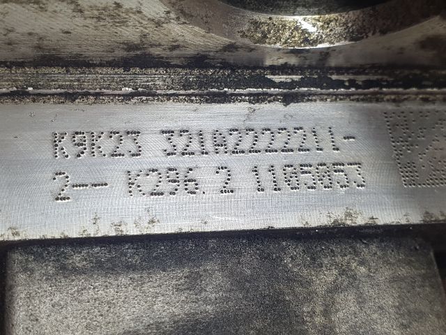 bontott DACIA DUSTER Hengerfej