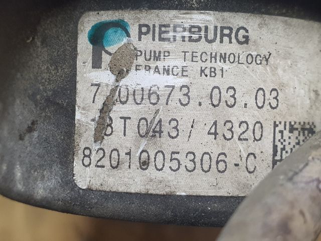 bontott DACIA DUSTER Hengerfej